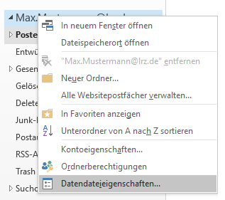 Fensterausschnitt mit der ausgeklappten Mailbox-Bezeichnung mit den Ordnern. Darüber das Kontextmenü der Mailbox mit 10 Punkten, der letzte und ausgewählt Datendateieigenschaften...